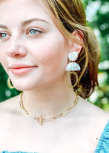 Load image into Gallery viewer, Gold Choker Necklace